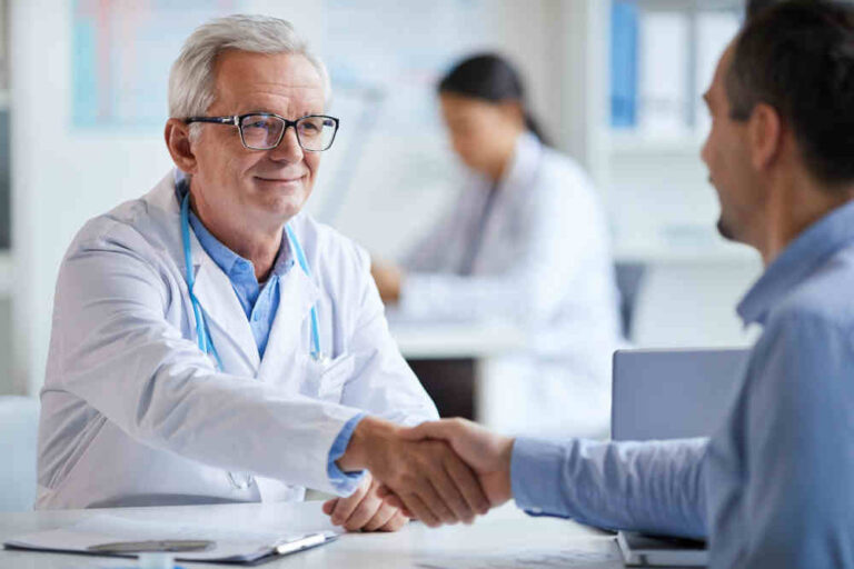 4 Essential Criteria for Finding Excellent Facial Plastic Surgeons