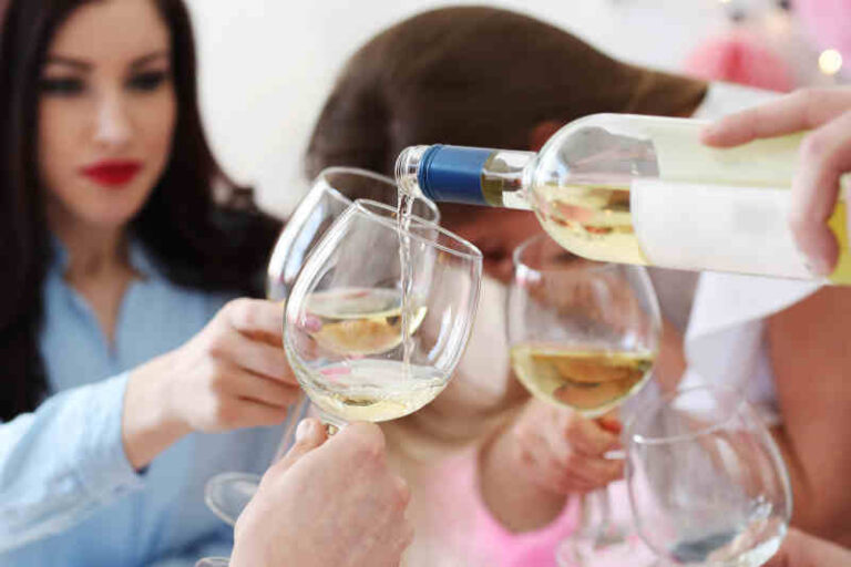 4 Reasons Botox Parties are Harmful